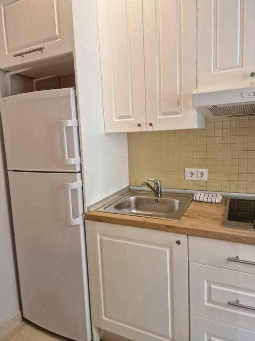 Isg Apartments Estudio En La Alameda Севилья Экстерьер фото