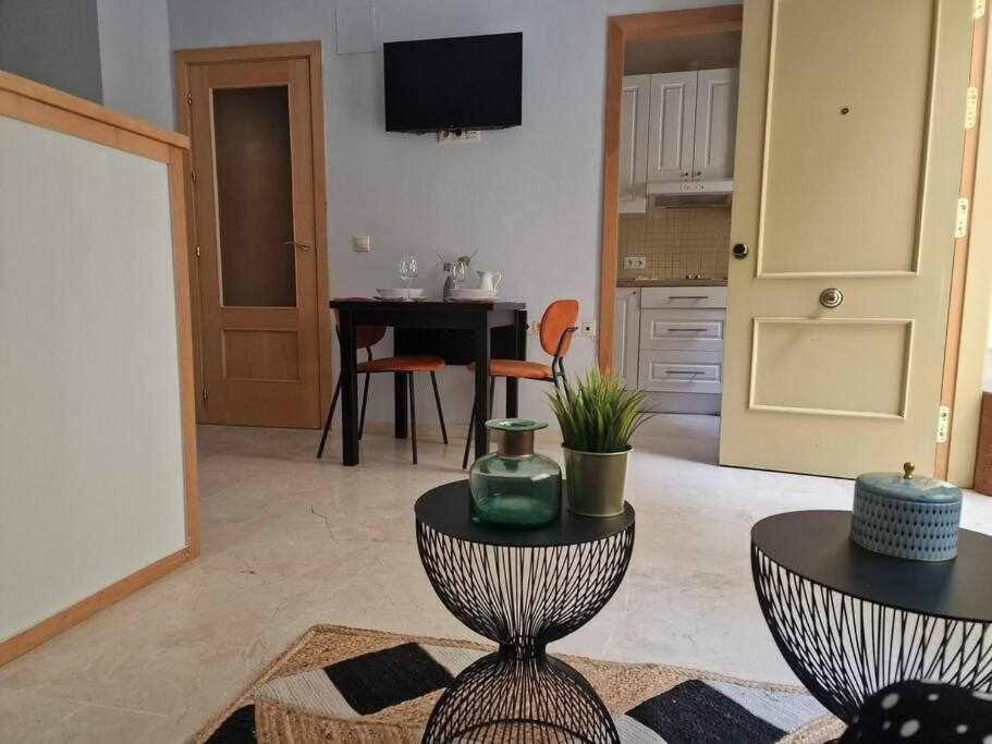 Isg Apartments Estudio En La Alameda Севилья Экстерьер фото